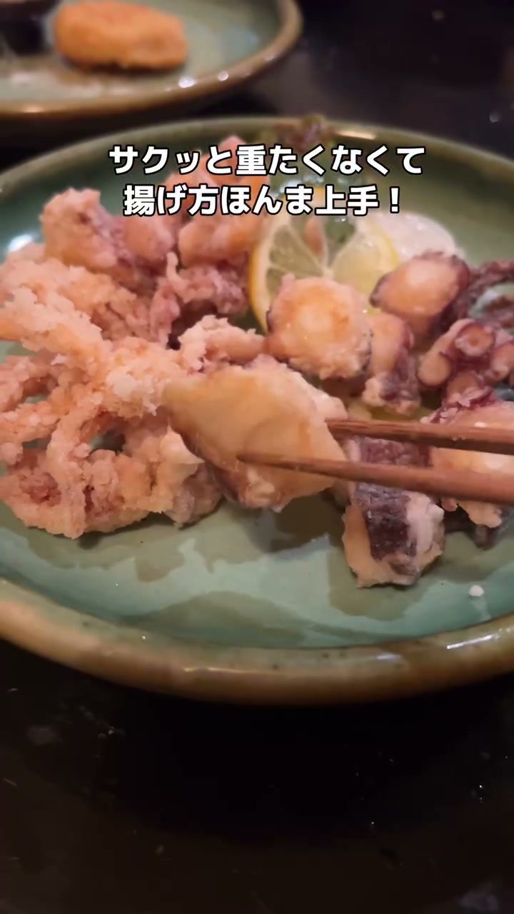 衣がサクッと軽い魚介の唐揚げの盛り合わせ